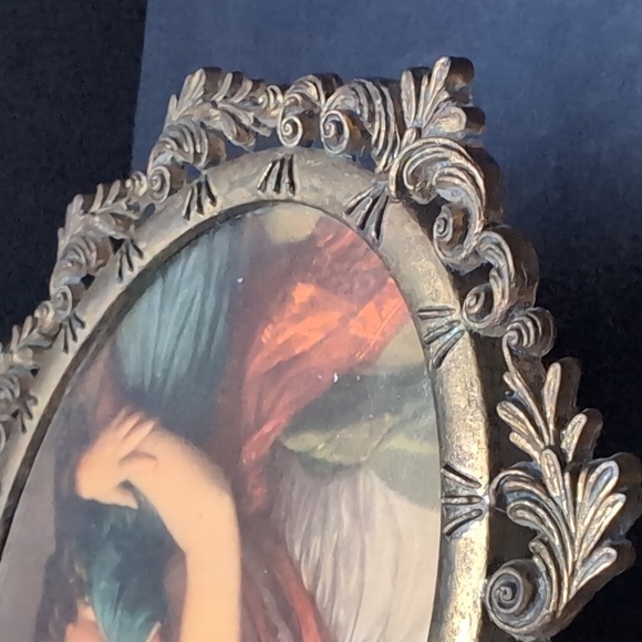 VGT, Italian Metal Ornate Oval Frame with A Madam Lebrun and Daughter Print. - Picture 3 of 8